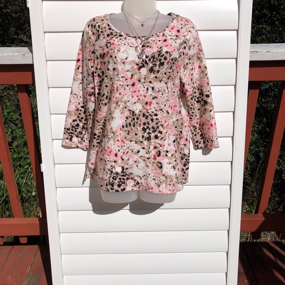 Pink Floral-Print 3/4 Sleeve Tunic Top